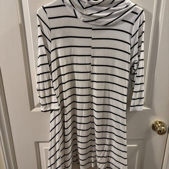 Altar'd State Women's Tunic Style Black/White Striped Dress with Cowl Neck ~ Med - Picture 4 of 4